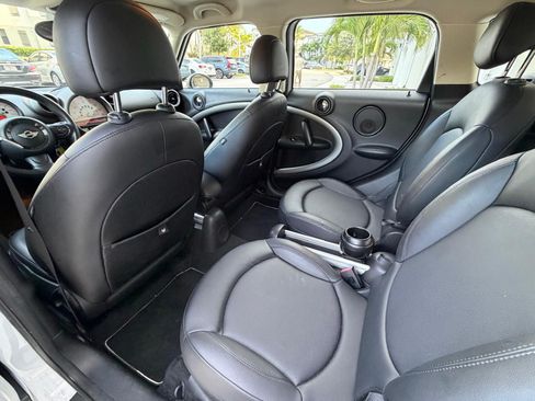 Used 2012 MINI Cooper Countryman FWD image 11
