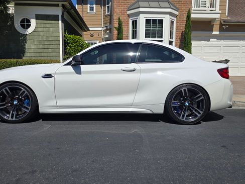 Used 2016 BMW M2 RWD image 2