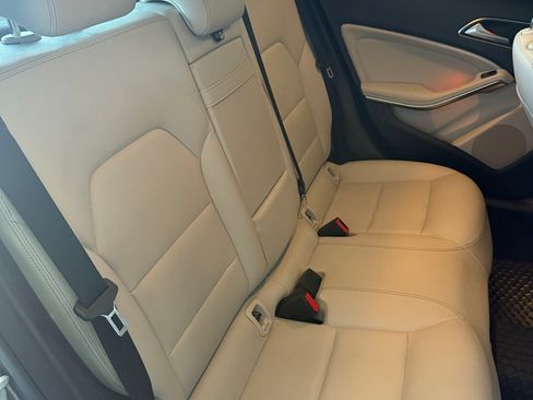 Used 2017 Mercedes-Benz GLA 250 4MATIC image 30