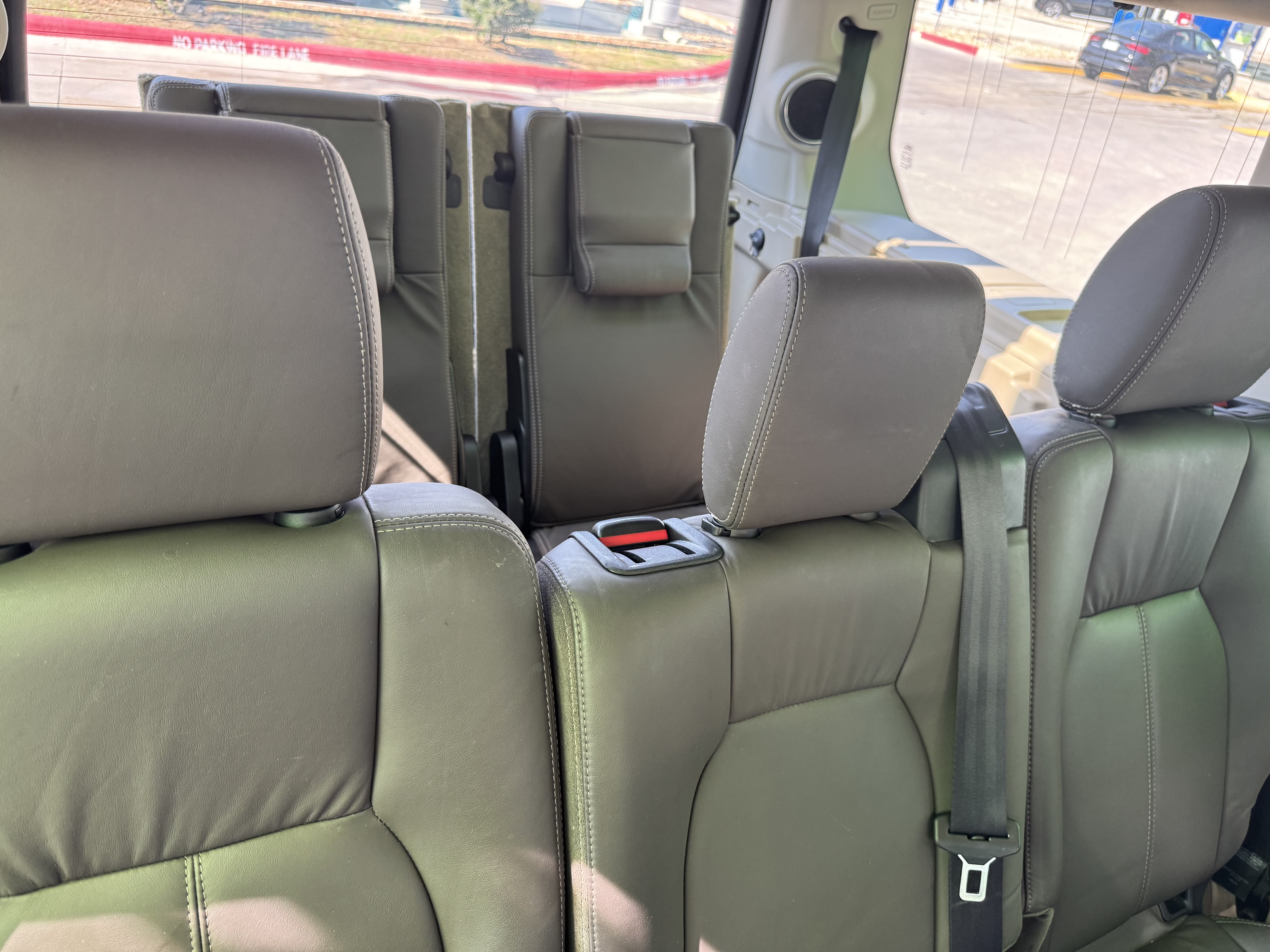 Used 2013 Land Rover LR4 HSE LUX AWD/4WD image 14