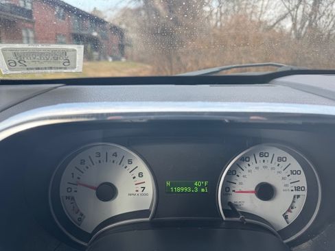 Used 2010 Ford Explorer Sport Trac XLT image 8