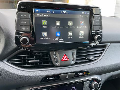 Used 2018 Hyundai Elantra GT w/ Style Package 02 image 24