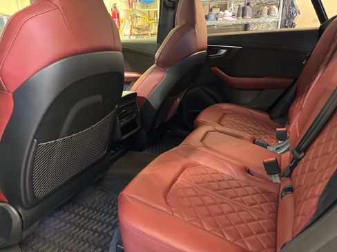 Used 2022 Audi SQ8 Prestige image 12