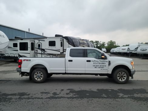 Used 2022 Ford F350 XLT w/ XLT Value Package image 3