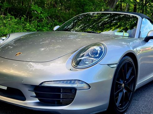 Used 2013 Porsche 911 Carrera S RWD image 4