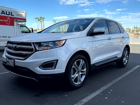 Used 2018 Ford Edge Titanium w/ Technology Package image 5