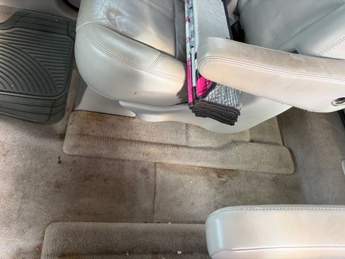 Used 2007 GMC Yukon XL SLT w/ SLT Preferred Equipment Group image 14