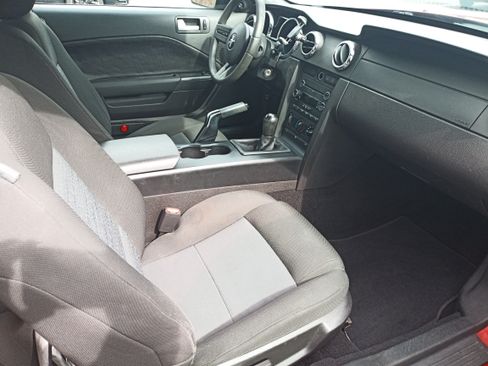 Used 2008 Ford Mustang Premium image 15