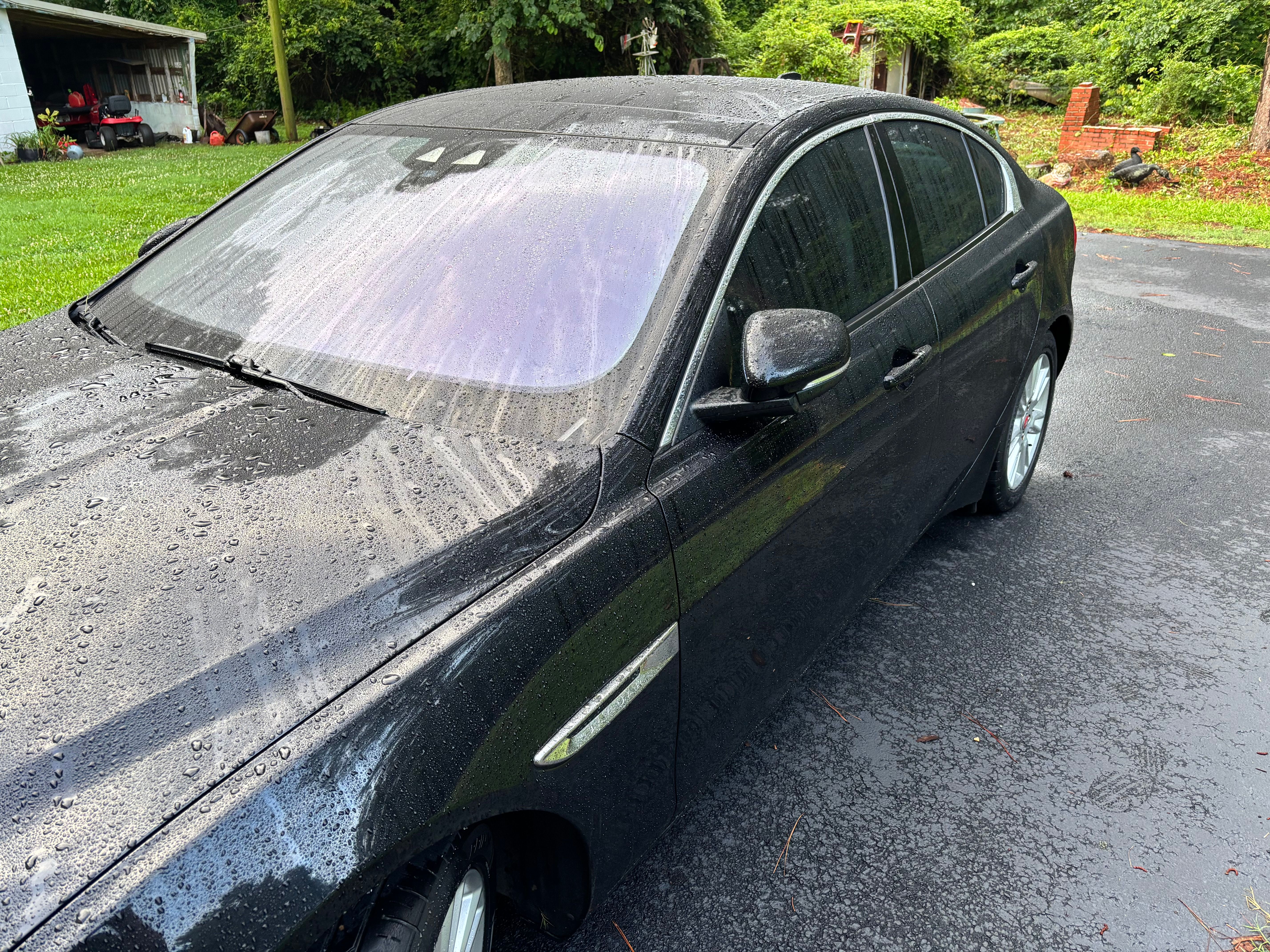 Used 2017 Jaguar XE Premium AWD/4WD image 2
