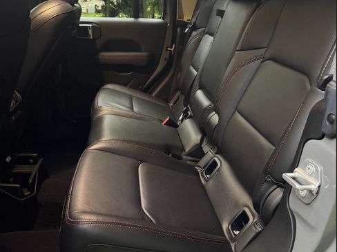 Used 2021 Jeep Gladiator Rubicon image 17