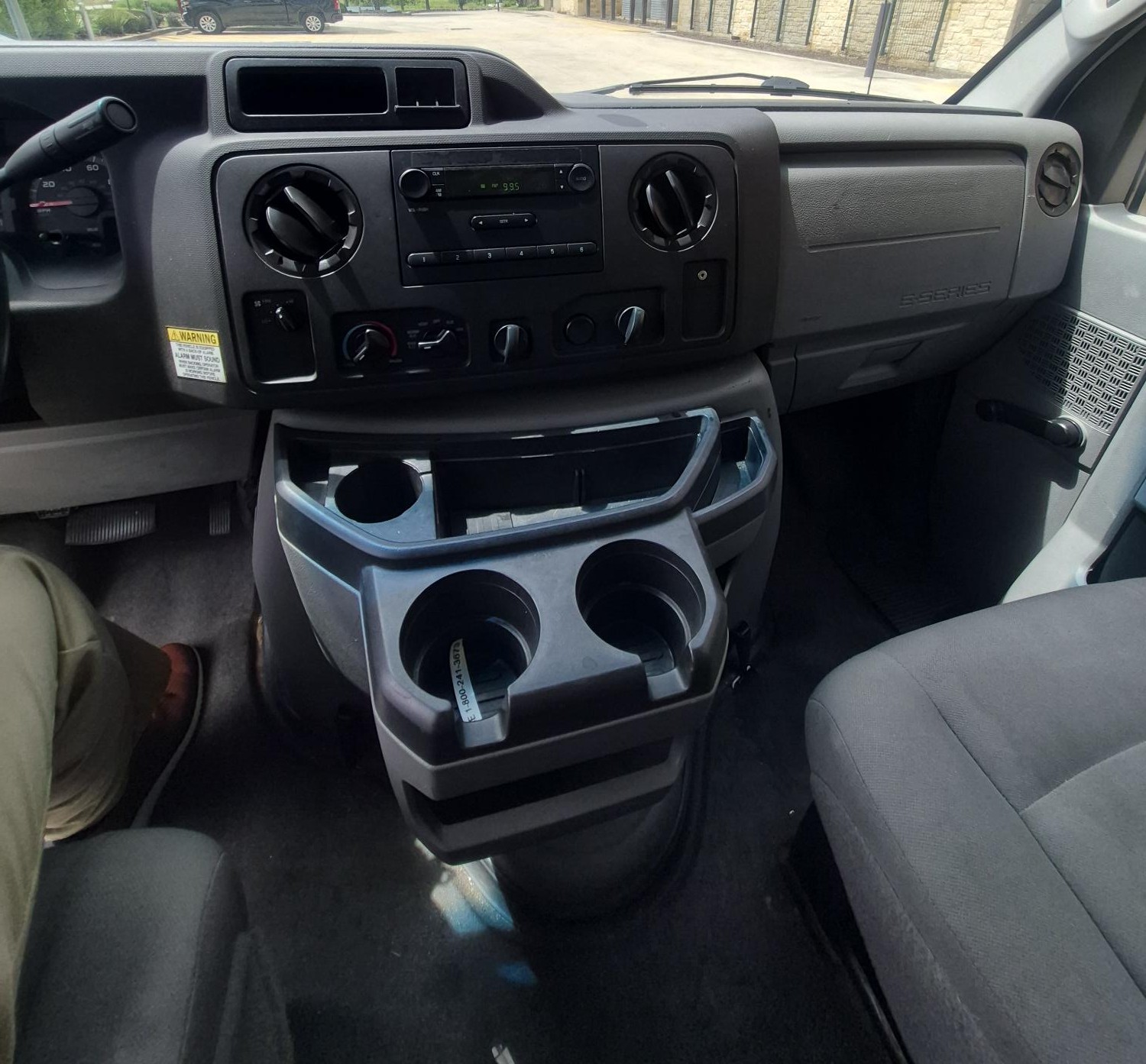 Used 2014 Ford E-350 and Econoline 350 Super Duty RWD image 11