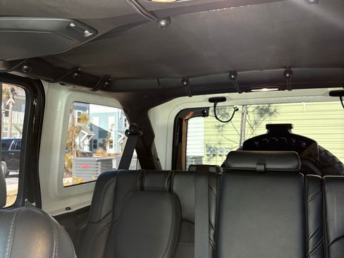 Used 2022 Jeep Wrangler Unlimited Sahara w/ Cold Weather Group image 10