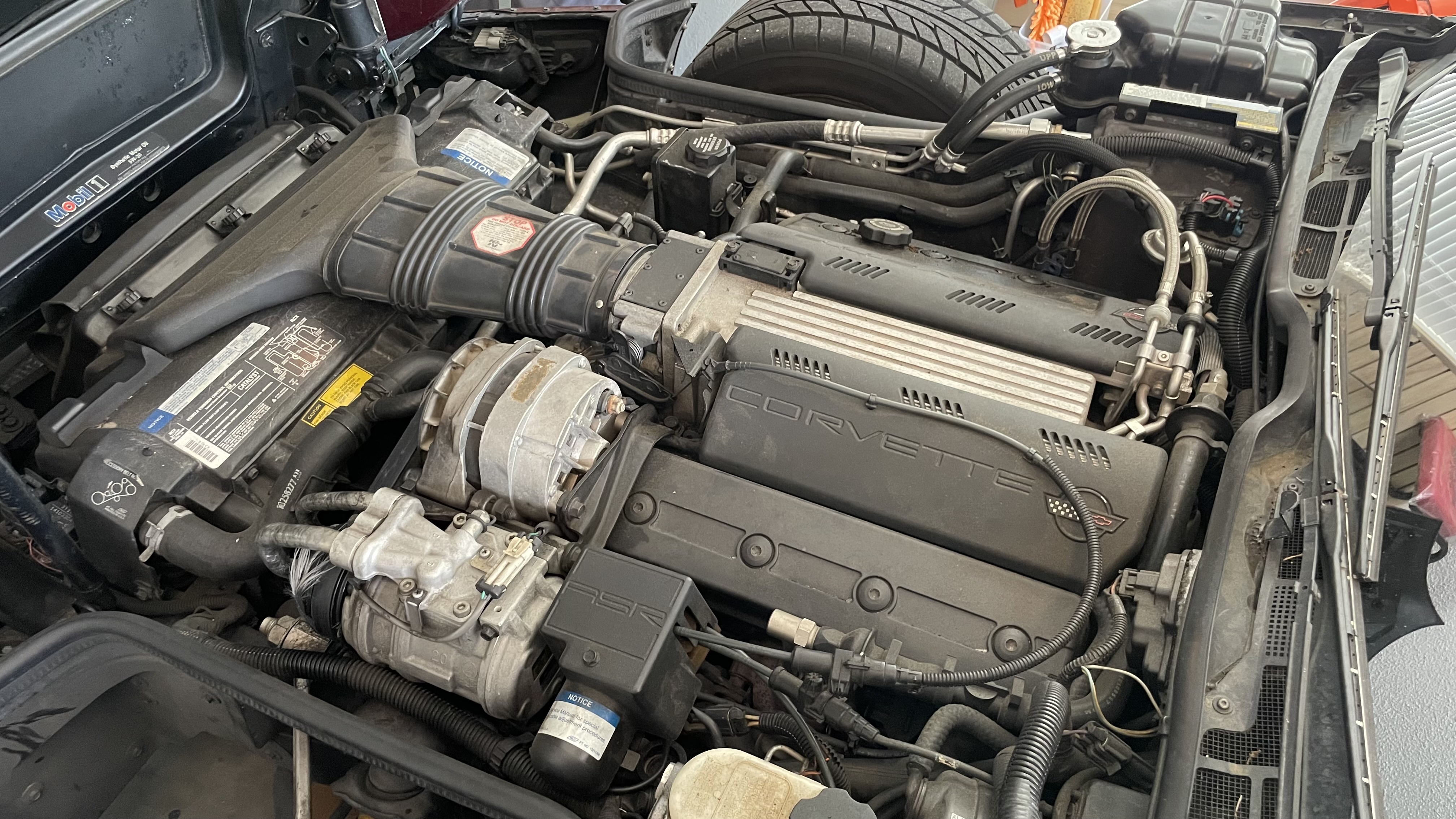 Used 1993 Chevrolet Corvette Coupe RWD image 2
