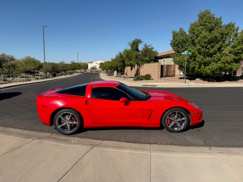 Used 2012 Chevrolet Corvette Coupe image 5