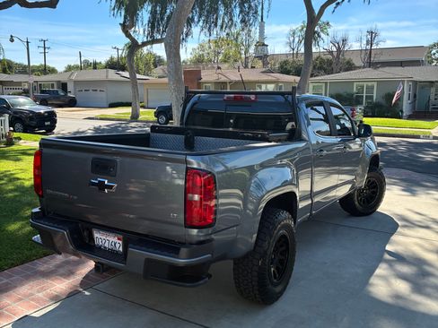 Used 2018 Chevrolet Colorado LT w/ LT Convenience Package image 6