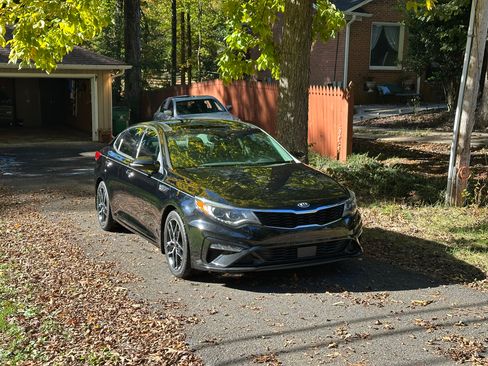 Used 2019 Kia Optima SX image 4