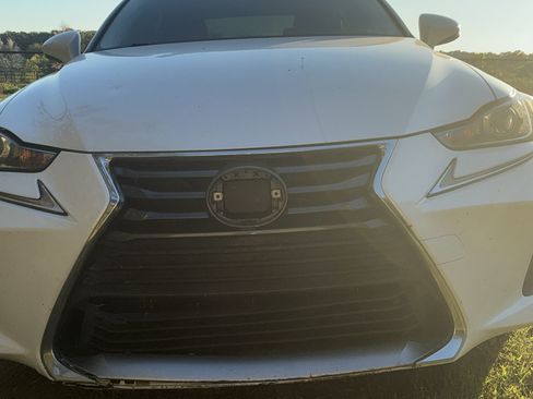 Used 2019 Lexus IS 300 image 11