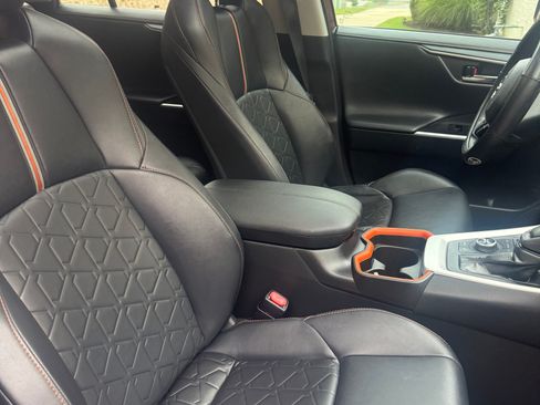 Used 2019 Toyota RAV4 Adventure AWD/4WD image 20