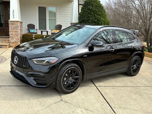 Used 2025 Mercedes-Benz GLA 35 AMG 4MATIC image 9