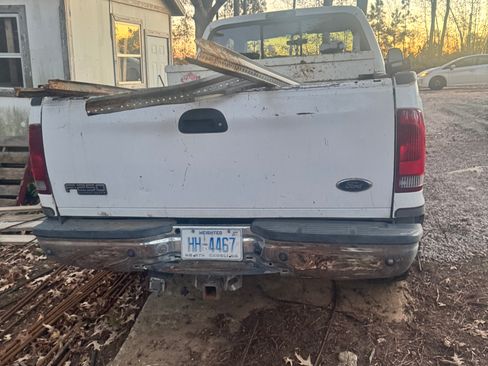 Used 2002 Ford F250 4x4 SuperCab Super Duty image 2