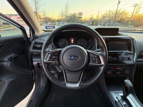 Used 2018 Subaru Crosstrek 2.0i Premium w/ Eyesight System image 22