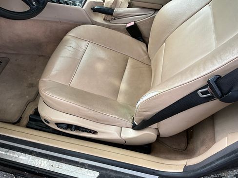 Used 2004 BMW 330Ci Convertible RWD image 9