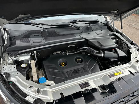 Used 2017 Land Rover Discovery Sport HSE image 1