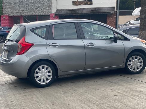 Used 2014 Nissan Versa Note SV image 2