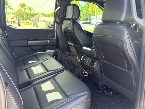 Used 2025 Ford F150 Lariat w/ Equipment Group 502A High image 19