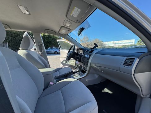 Used 2012 Toyota Corolla LE image 13