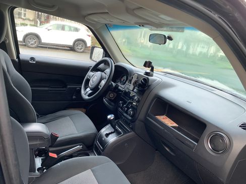 Used 2011 Jeep Patriot Sport image 6