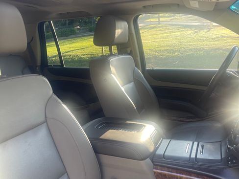 Used 2020 Chevrolet Tahoe Premier AWD/4WD image 9