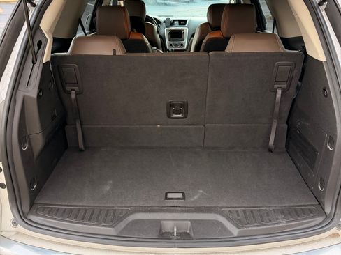 Used 2016 GMC Acadia SLT FWD image 9