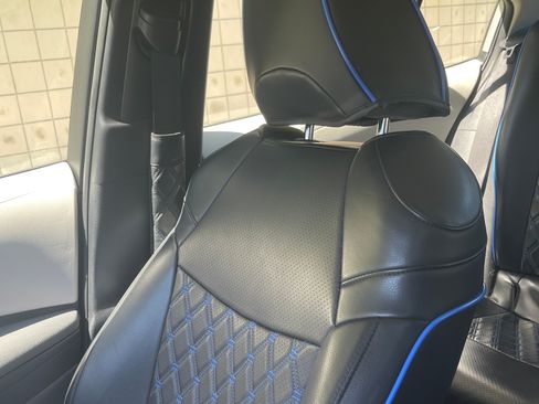 Used 2021 Toyota Corolla LE image 30