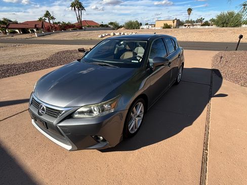 Used 2015 Lexus CT 200h image 11