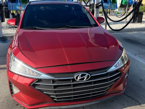 Used 2020 Hyundai Elantra SEL FWD image 1
