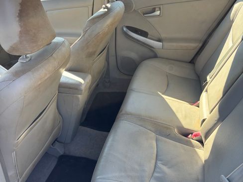 Used 2010 Toyota Prius Five image 11