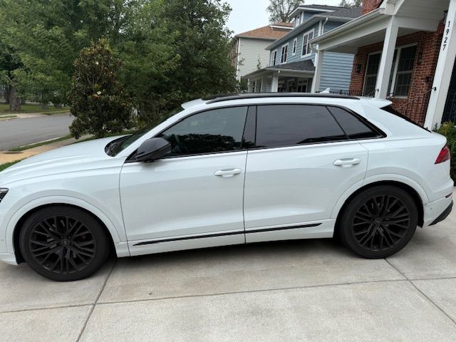 Used 2024 Audi SQ8 Premium Plus AWD/4WD image 2