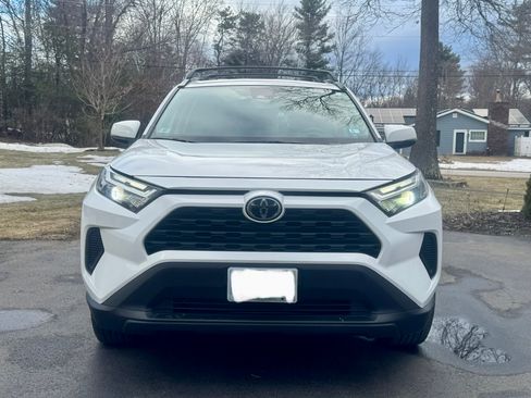 Used 2023 Toyota RAV4 XLE image 2