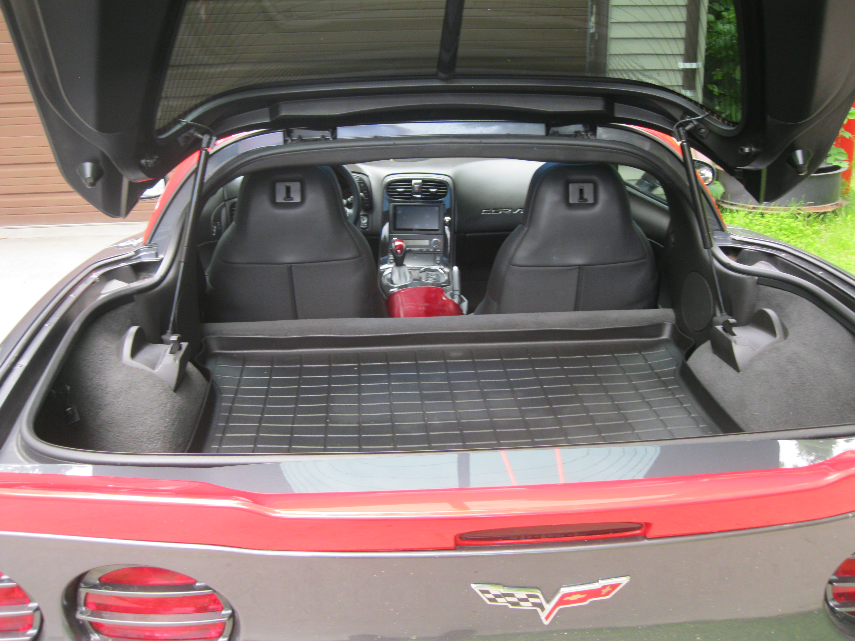 Used 2011 Chevrolet Corvette Grand Sport w/ Preferred Equipment Group RWD image 10