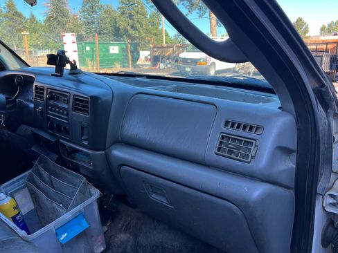 Used 2004 Ford F350 XL image 11