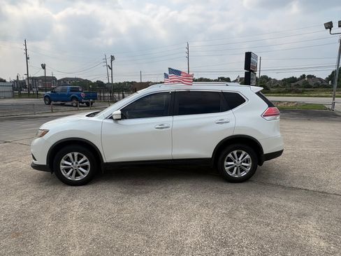 Used 2015 Nissan Rogue SV AWD/4WD image 4