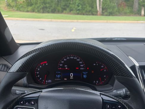 Used 2017 Cadillac ATS V w/ Luxury Package RWD image 18