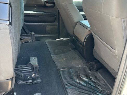 Used 2016 Toyota Tundra SR image 9