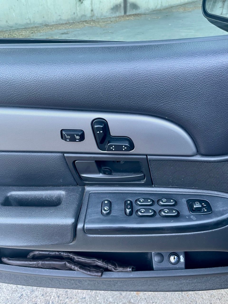 Used 2004 Mercury Marauder RWD image 12