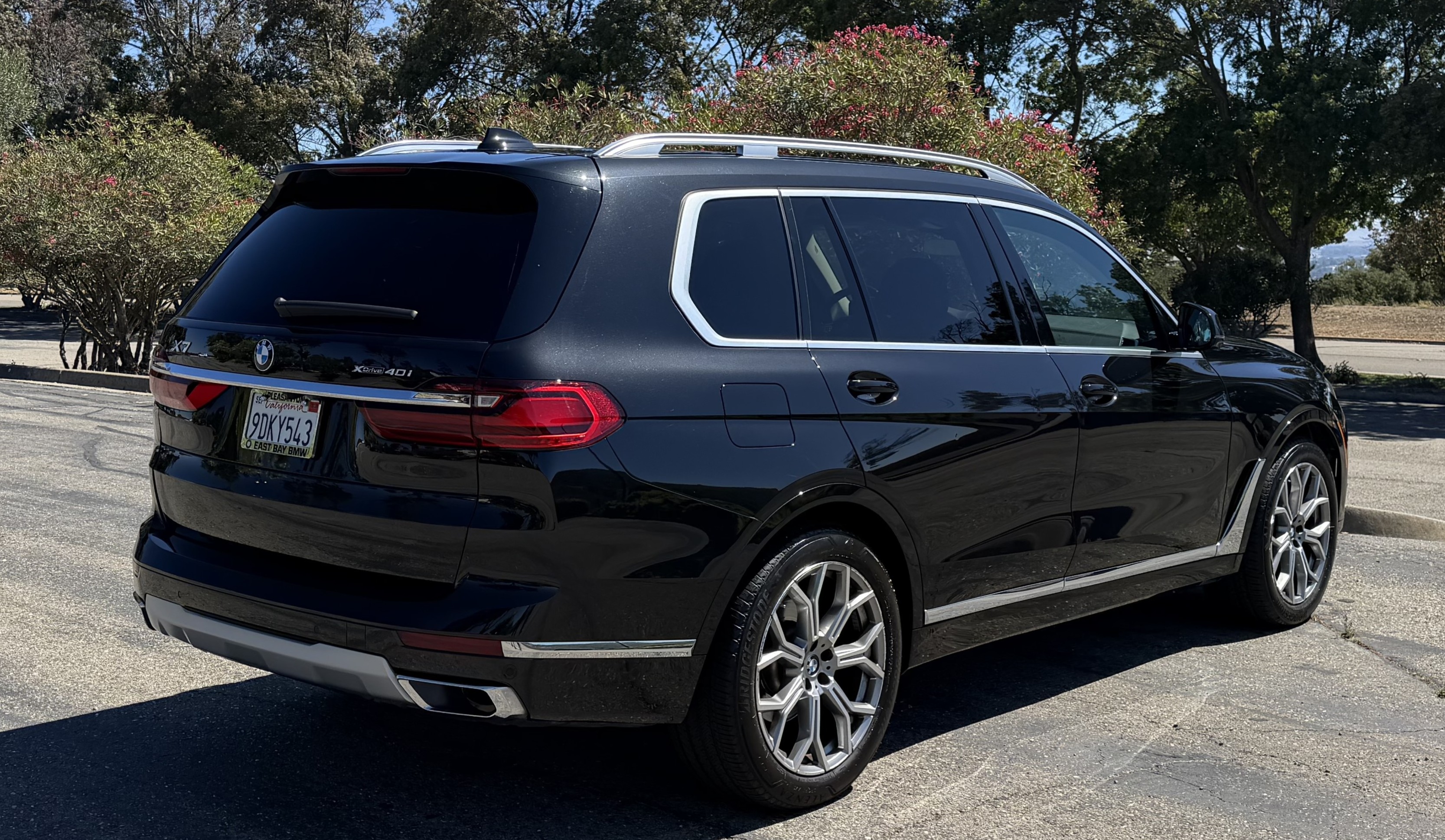 Used 2022 BMW X7 xDrive40i w/ Premium Package AWD/4WD image 5