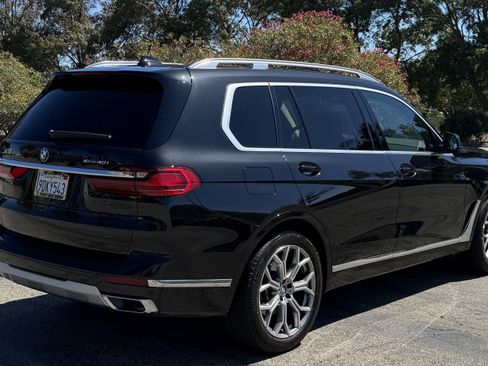 Used 2022 BMW X7 xDrive40i w/ Premium Package AWD/4WD image 5