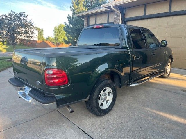 Used 2002 Ford F150 2WD SuperCrew image 2