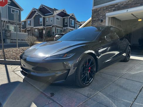 Used 2024 Tesla Model 3 Performance image 2