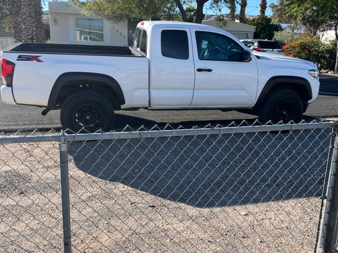 Used 2021 Toyota Tacoma SR image 2